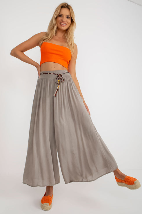 Women trousers model 183482 Och lla